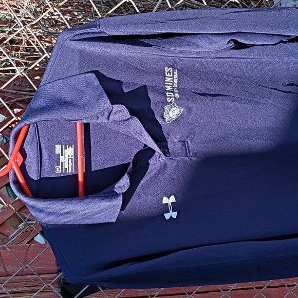 Polos - Picture 3 of 13